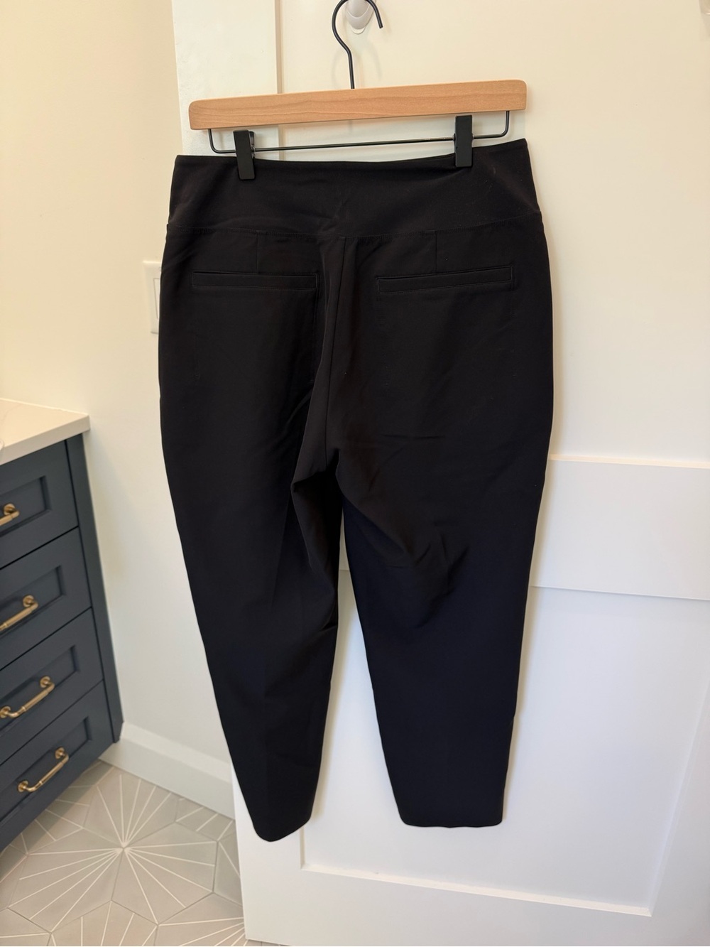 Athleta endless high rise pants - Picture 2 of 5